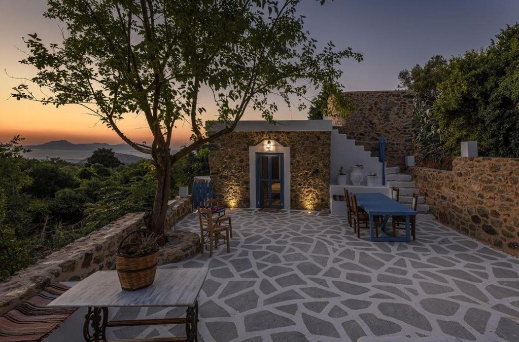 The Aegean Blue Country House Old Milos Lagoudi Zia Luaran gambar